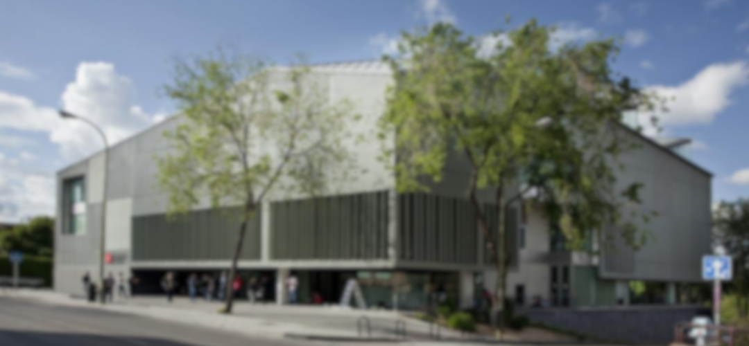 El proyecto experimental de la biblioteca de Carabanchel: aportación ciudadana y libros en el centro de la comunidad.