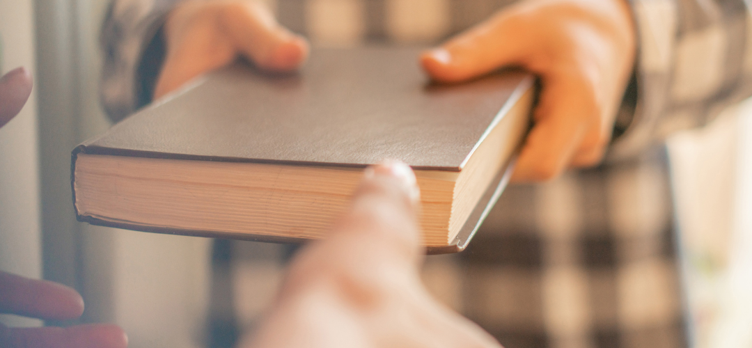 Donar libros: un acto revolucionario