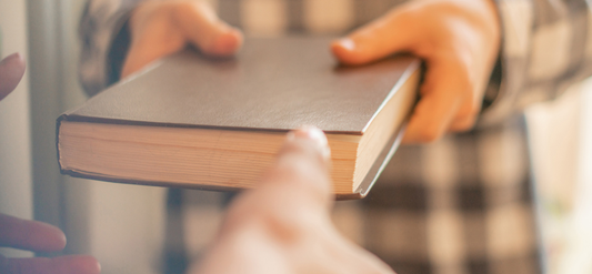 Donar libros: un acto revolucionario