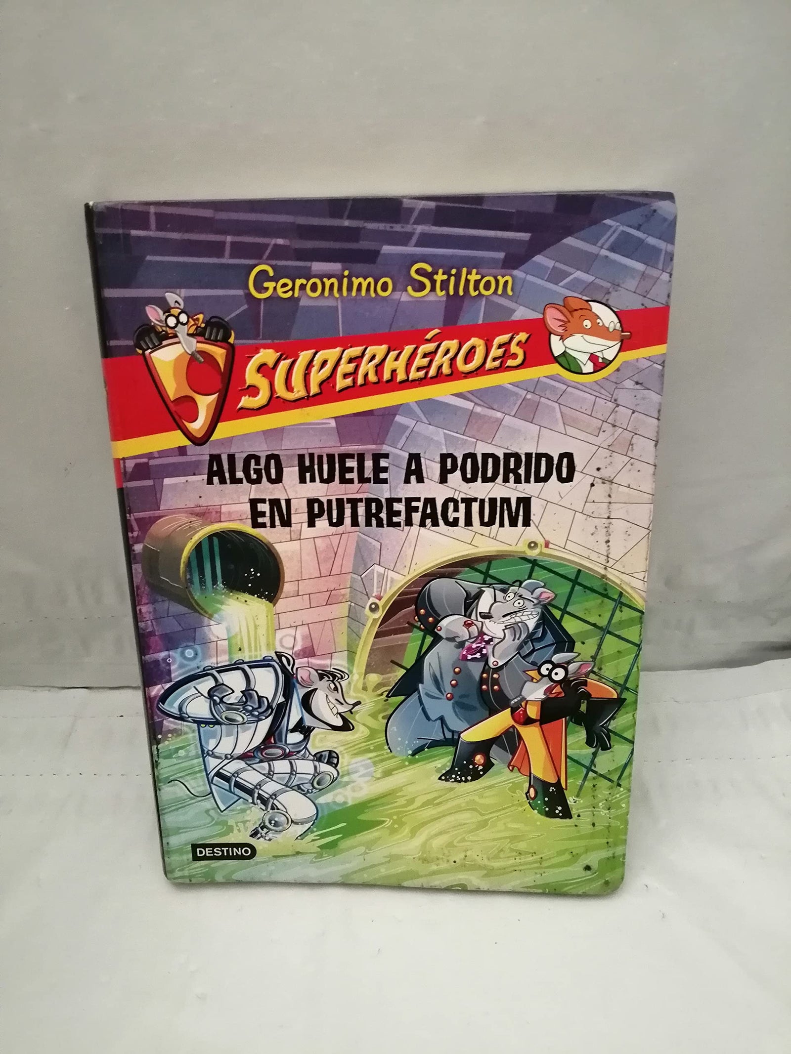 Algo huele a podrido en putrefactum: Superhéroes 10