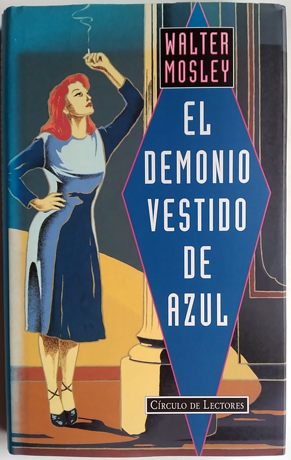 El demonio vestido de azul