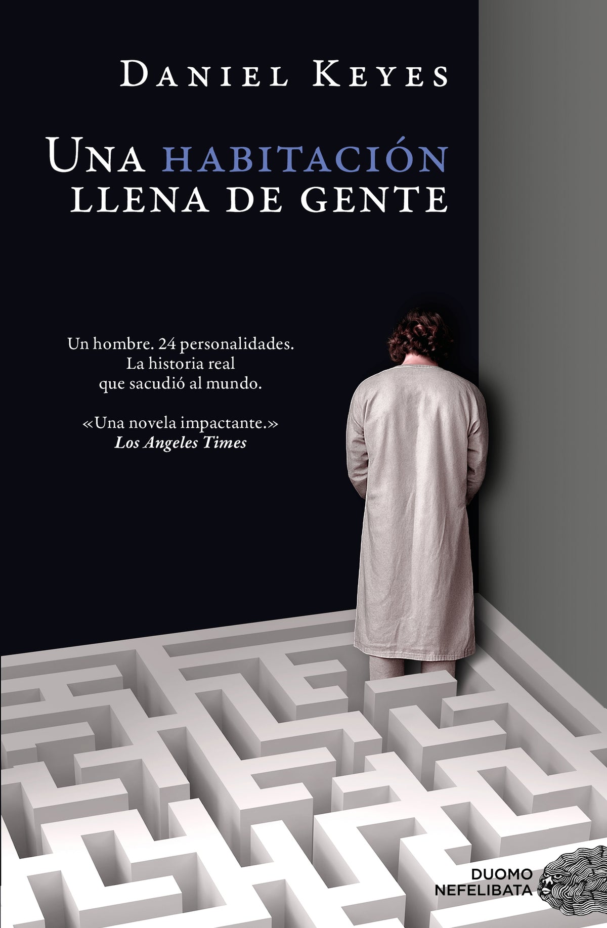Una habitación llena de gente