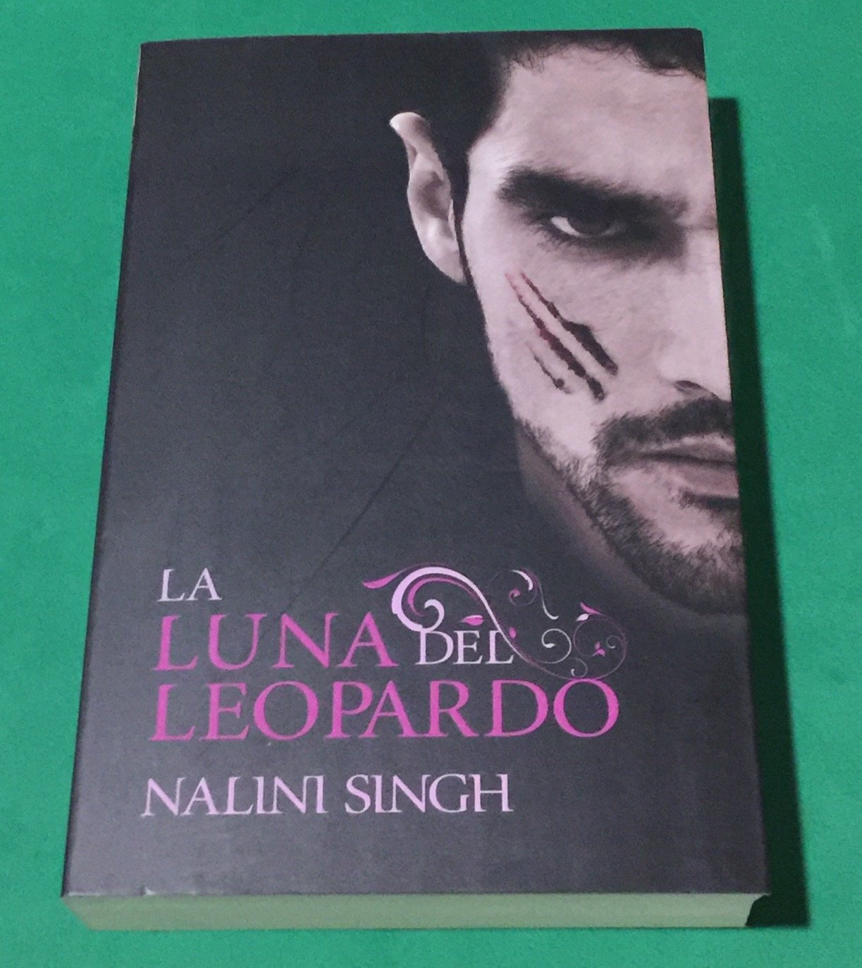 La luna del leopardo (Psi/Cambiantes 4)
