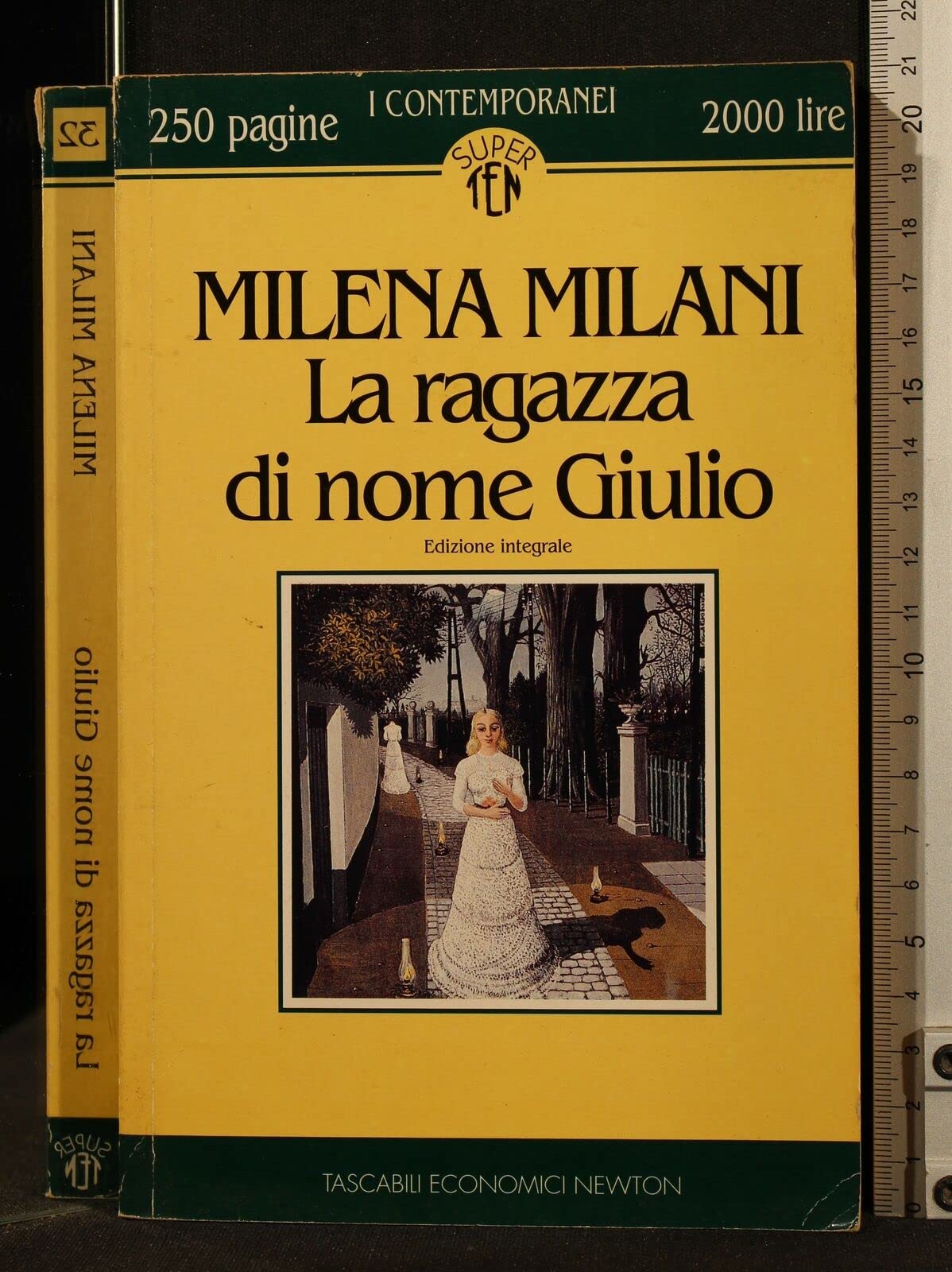Broché - La ragazza di nome giulio