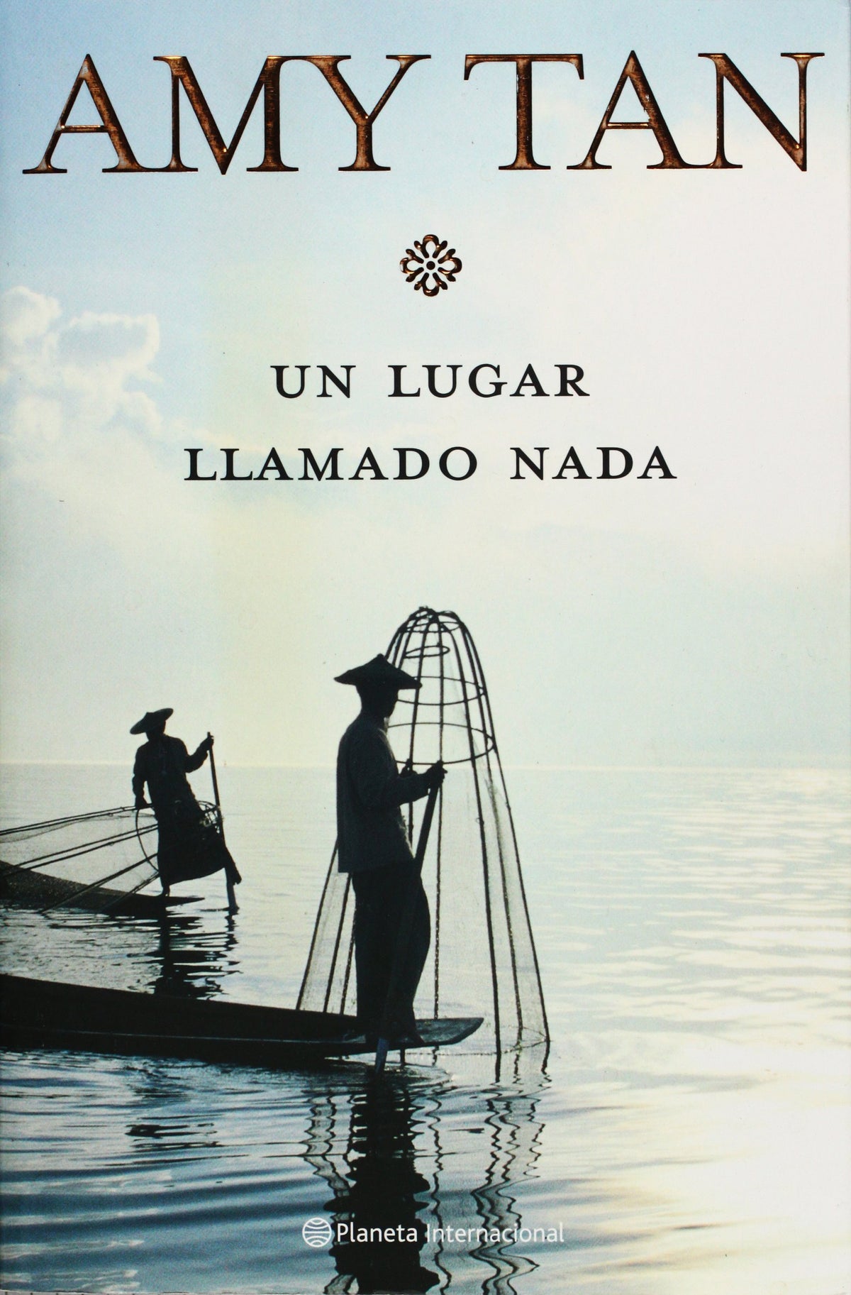 Un Lugar Llamado Nada / Saving Fish from Drowning