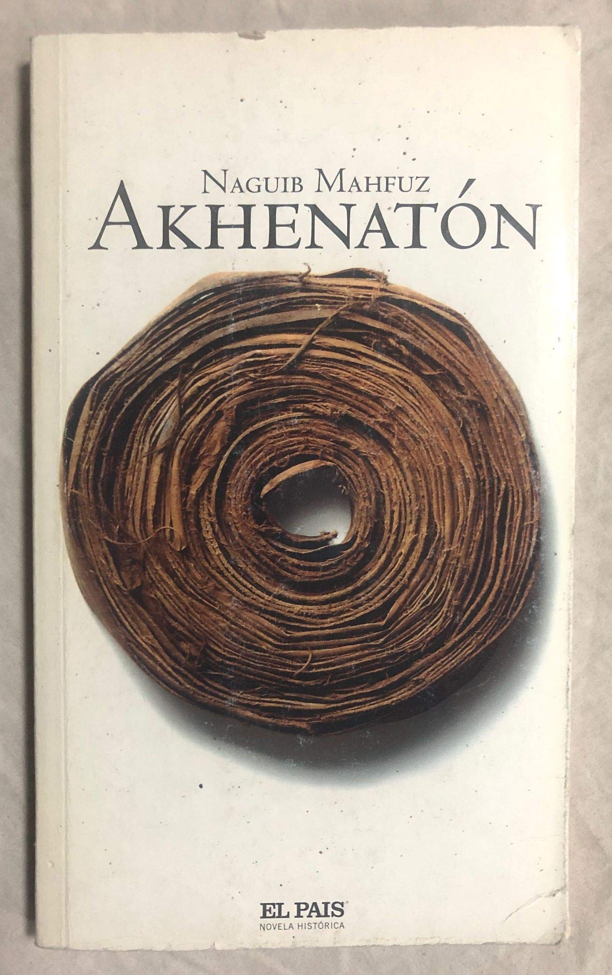 Akhenaton