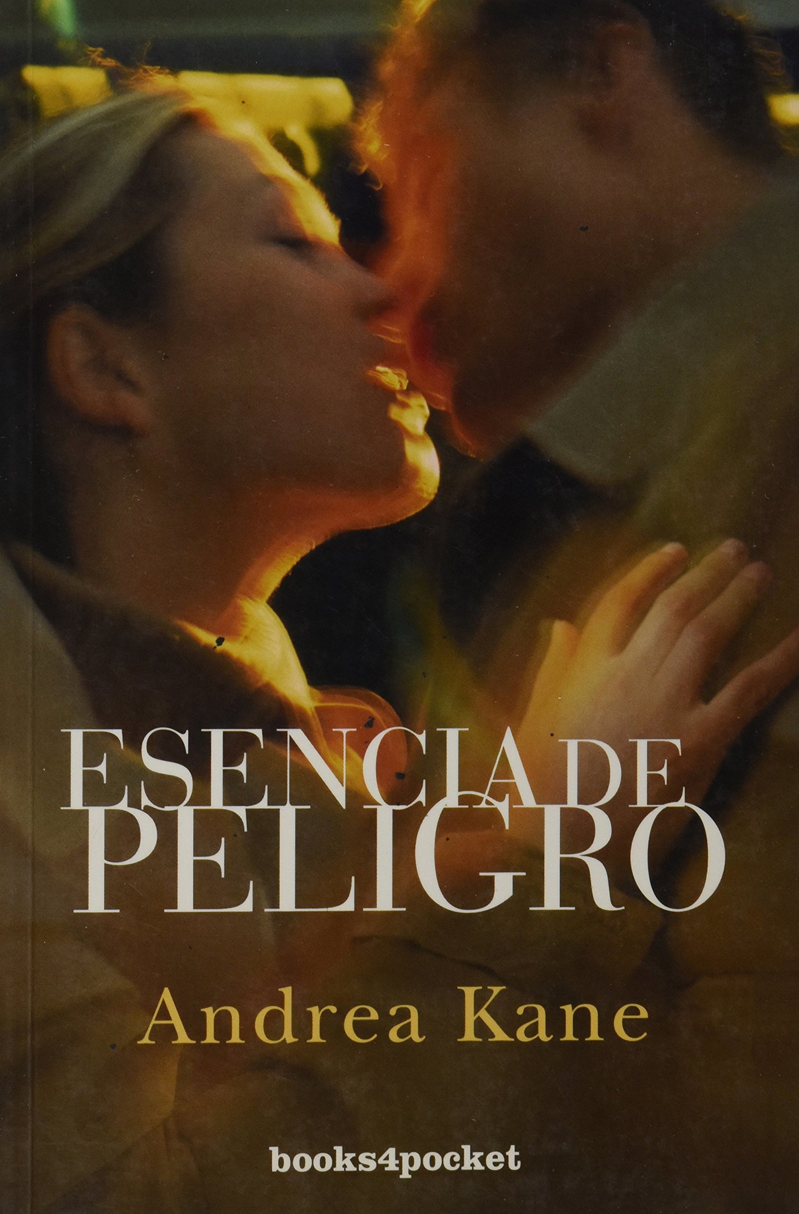 Esencia de peligro (Romántica)