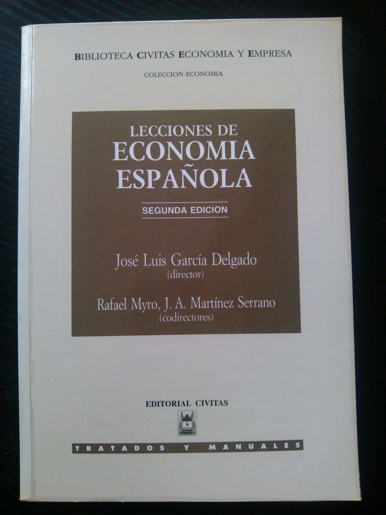 Lecciones de economia española