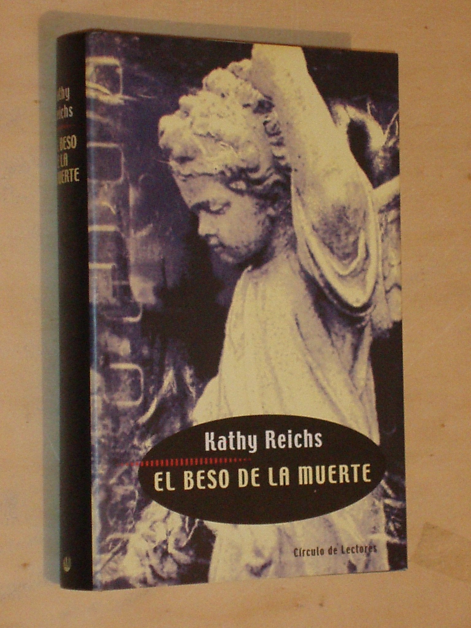 EL BESO DE LA MUERTE