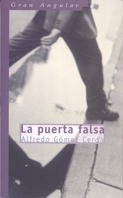 La puerta falsa: 210 (Gran Angular)