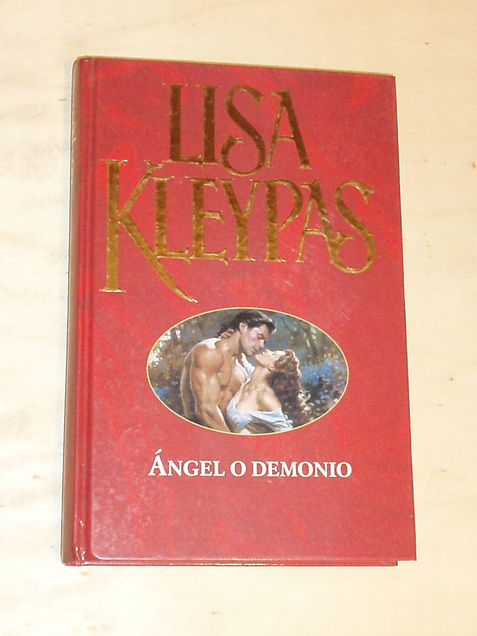 ÁNGEL O DEMONIO
