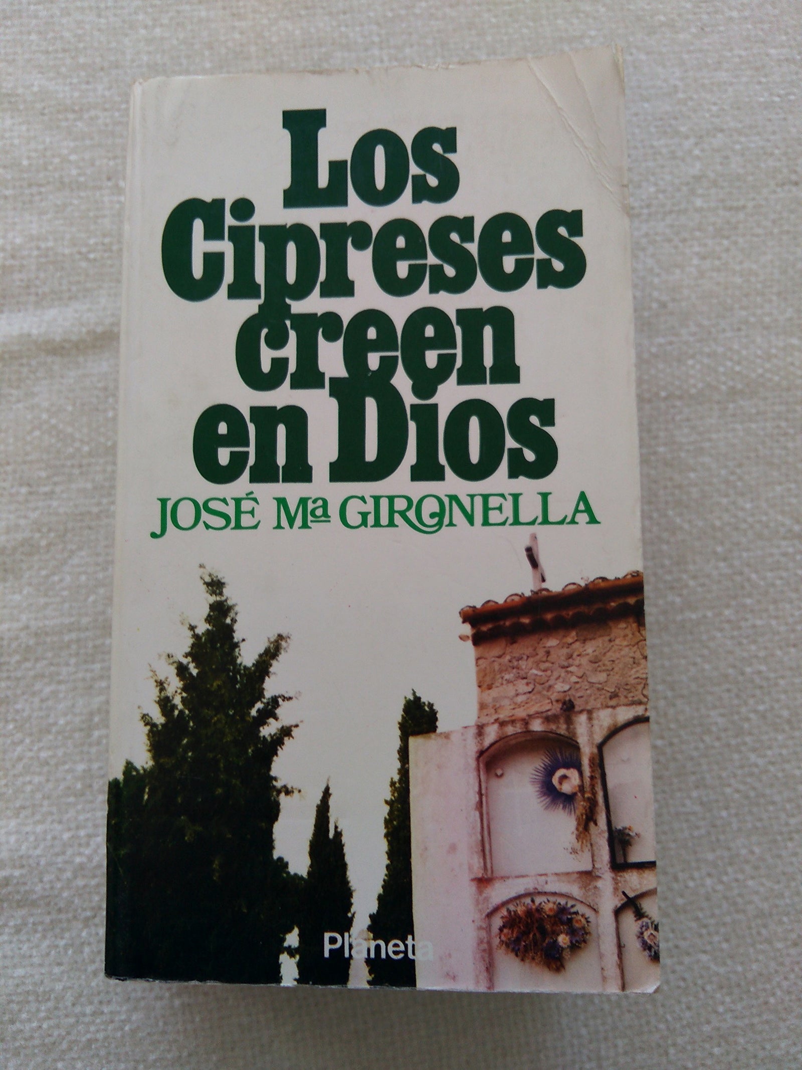Los Cipreses Creen En Dios