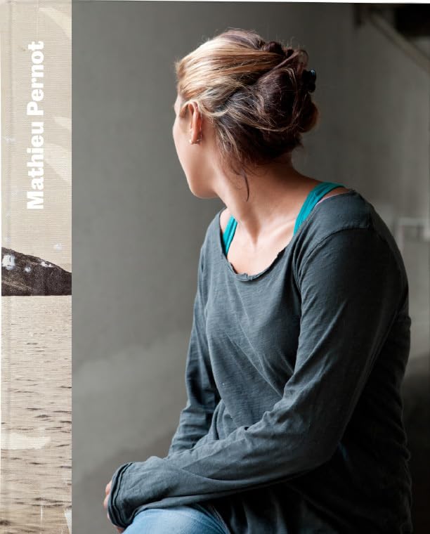 MATHIEU PERNOT: DOCUMENTO-MONUMENTO (CATALOGO DE EXPOSICION)