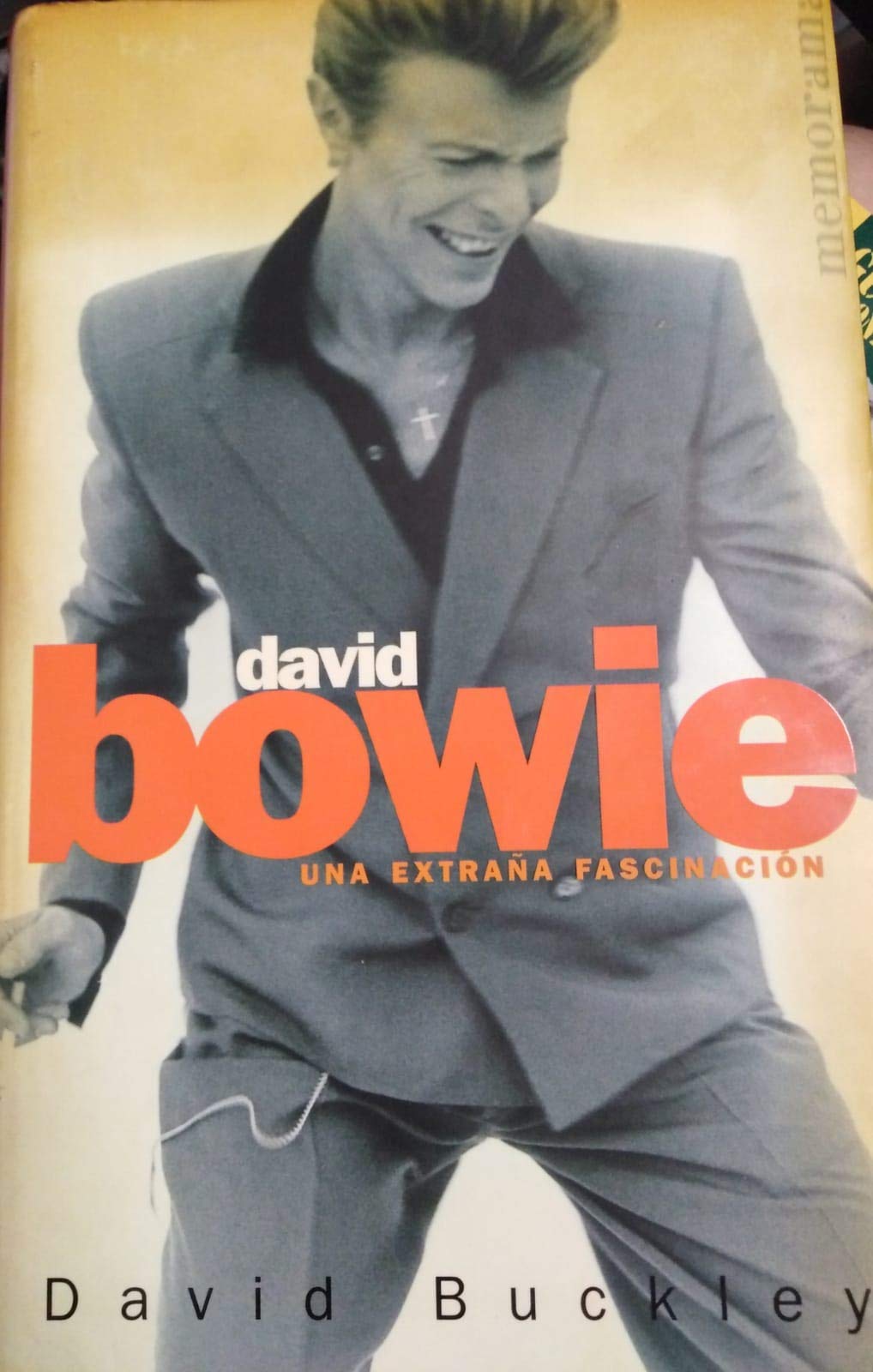 BOWIE, UNA EXTRAÑA FASCINACION: 00000 (MEMORAMA)