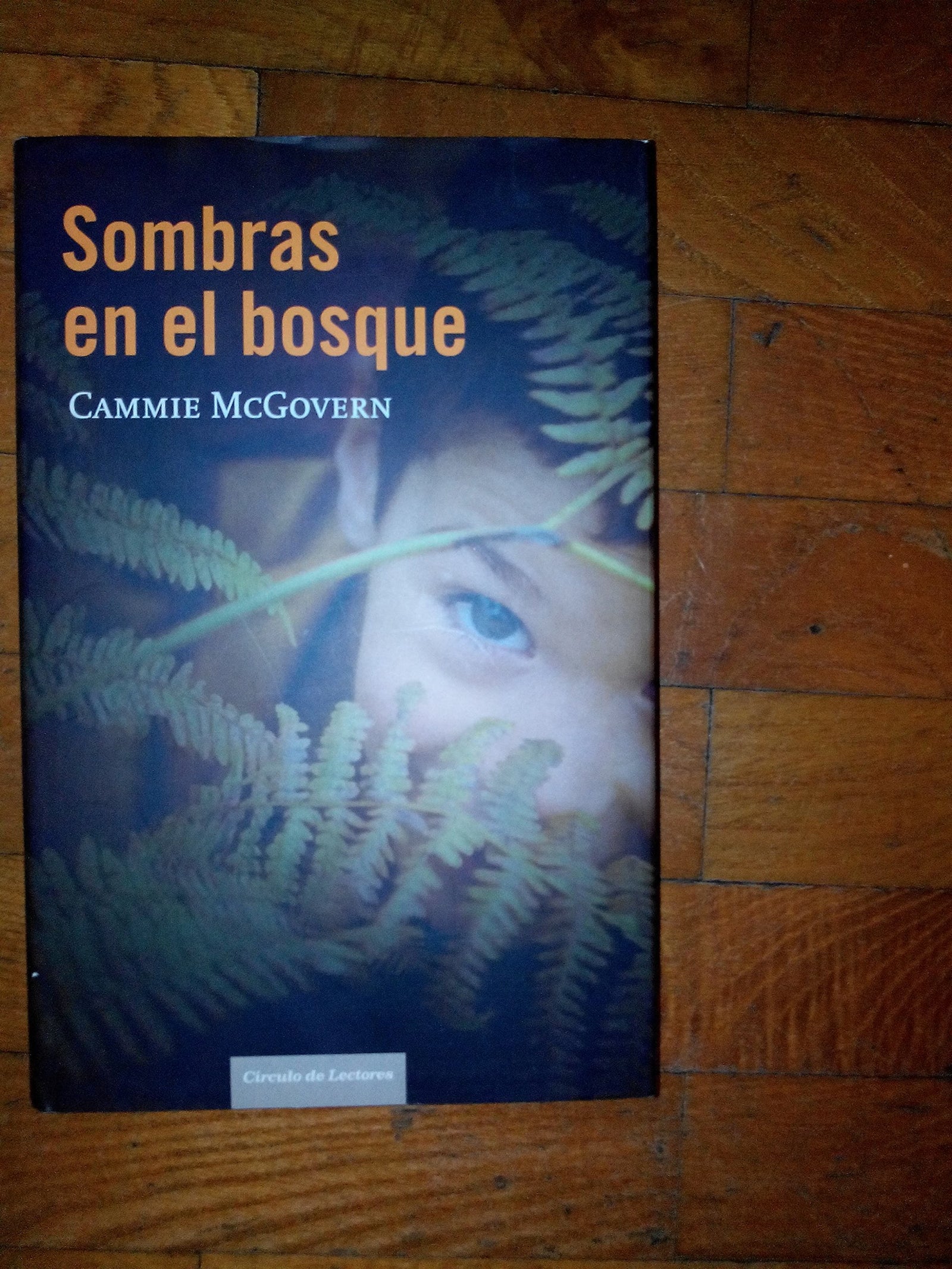 Sombras En El Bosque