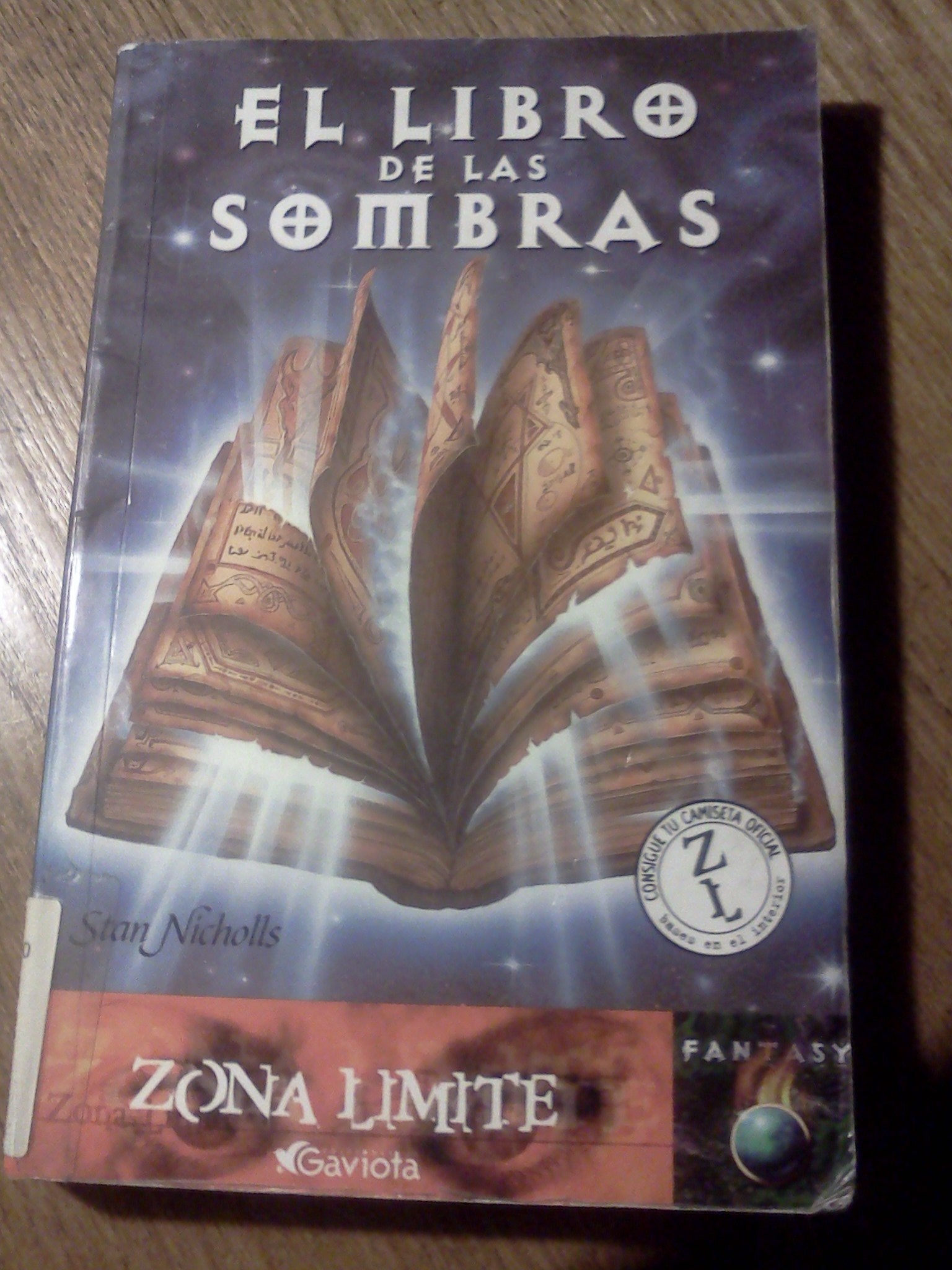 El Libro de las Sombras (Zona límite. Fantasy)
