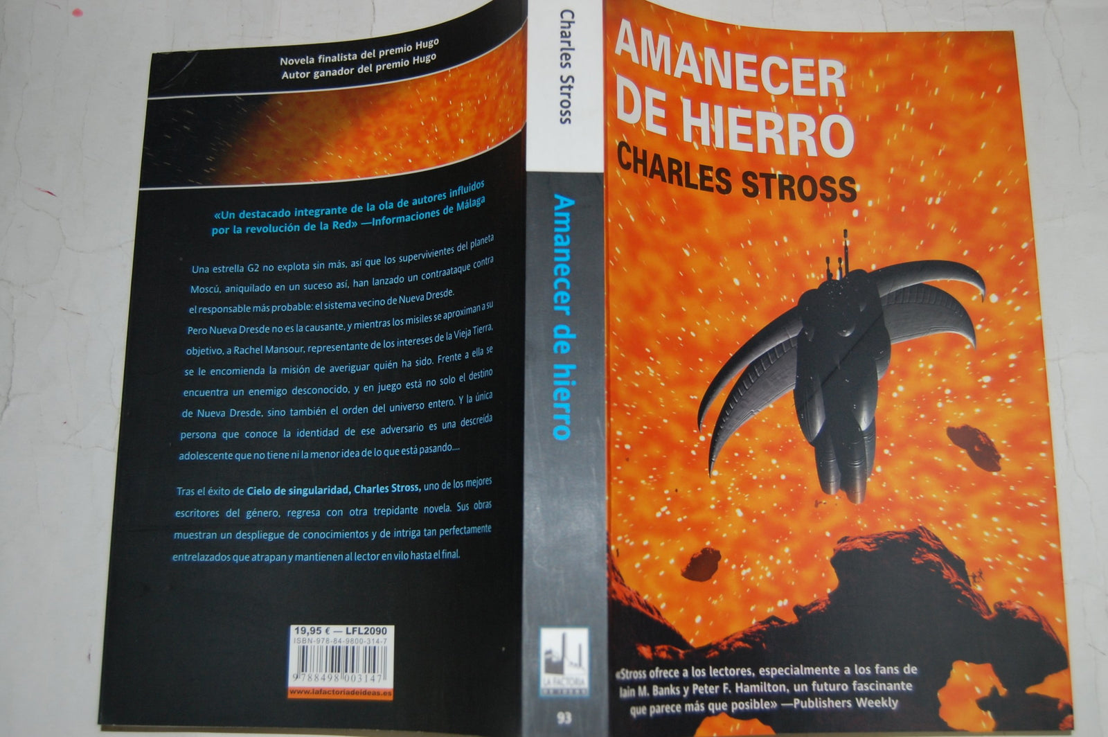 Amanecer de hierro/ Iron Sunrise (Solaris Ficcion/ Solaris Fiction)
