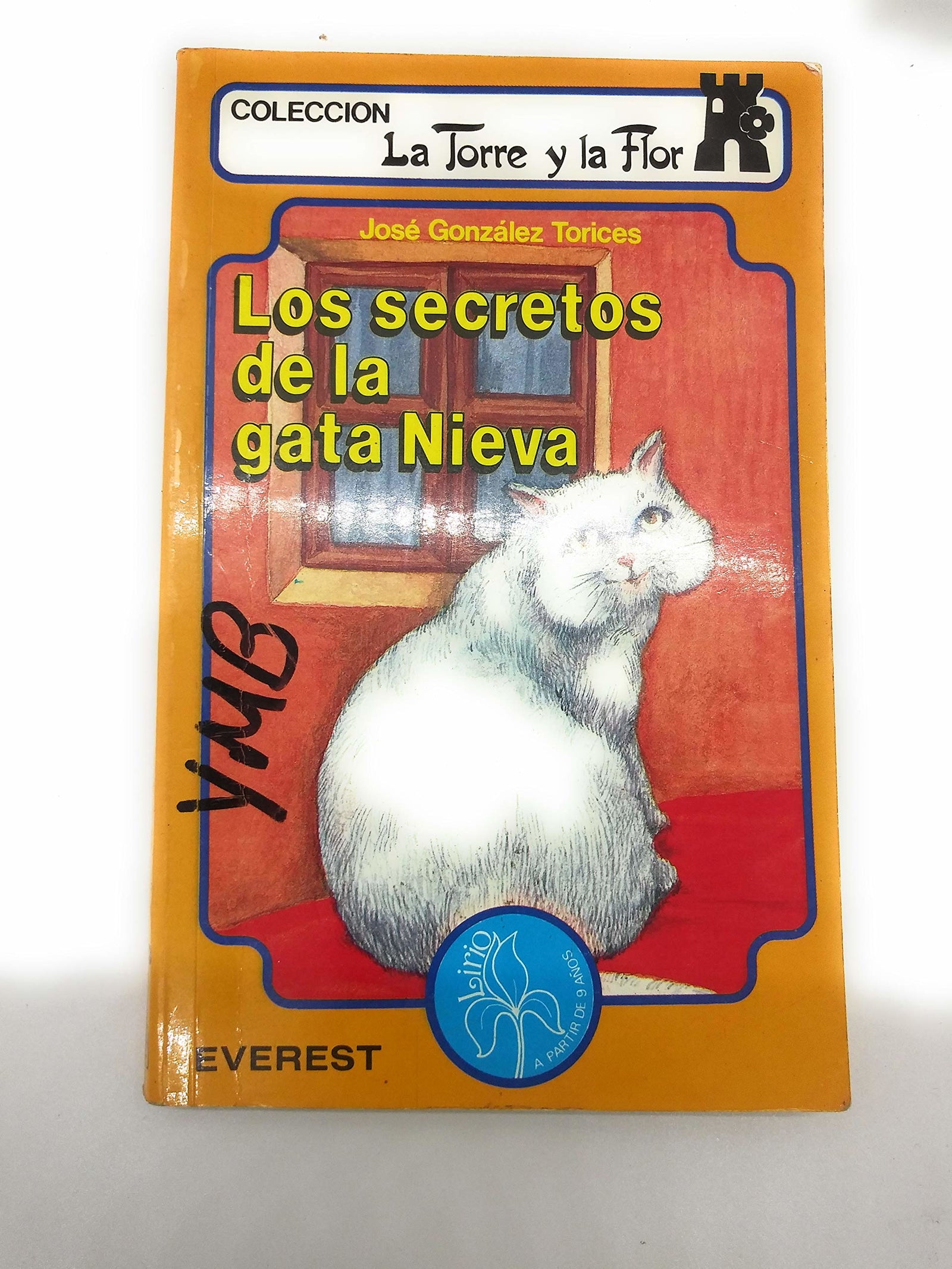 Los secretos de la gata nieva