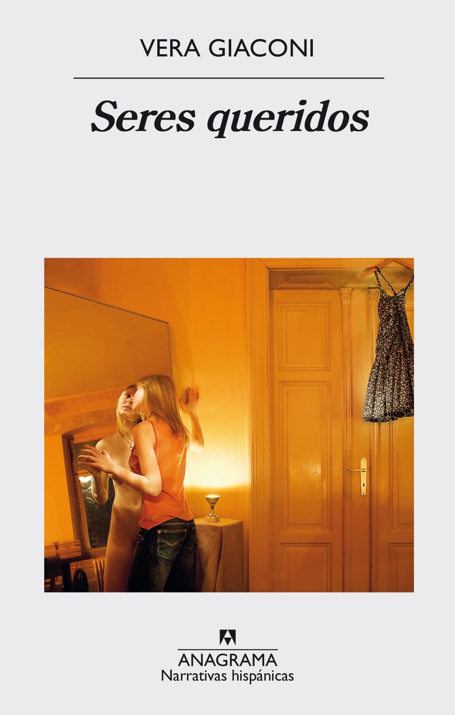 Seres queridos: 585 (Narrativas hispánicas)