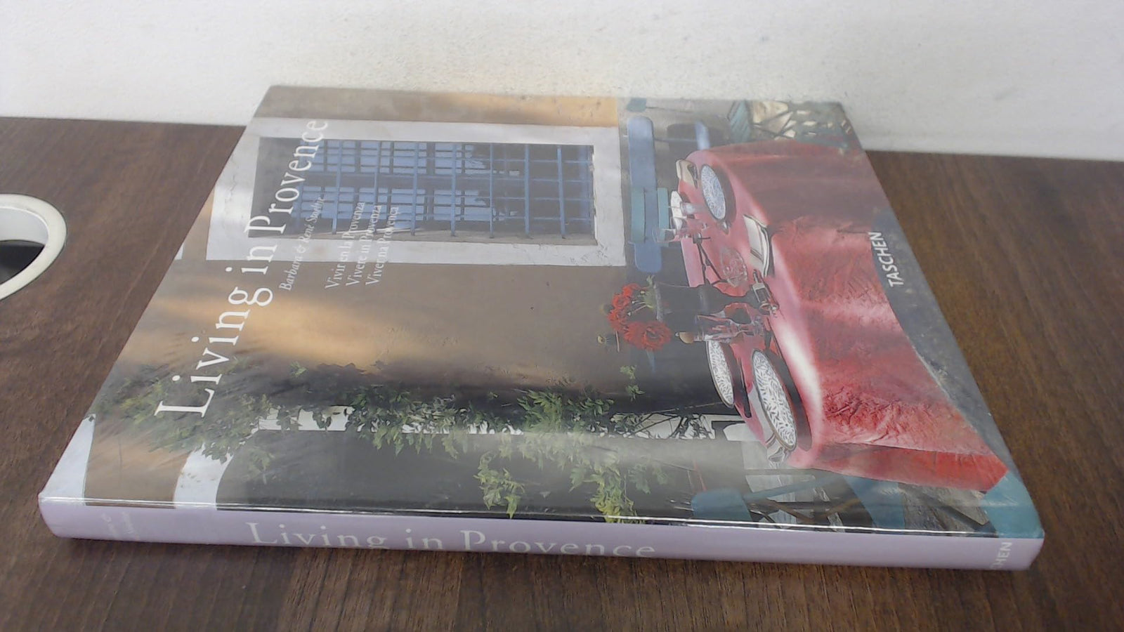 Living in Provence. Ediz. italiana, spagnola e portoghese (Jumbo)