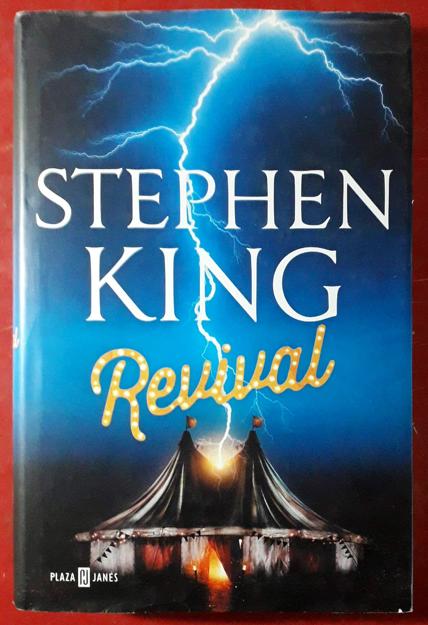 Revival (Éxitos)