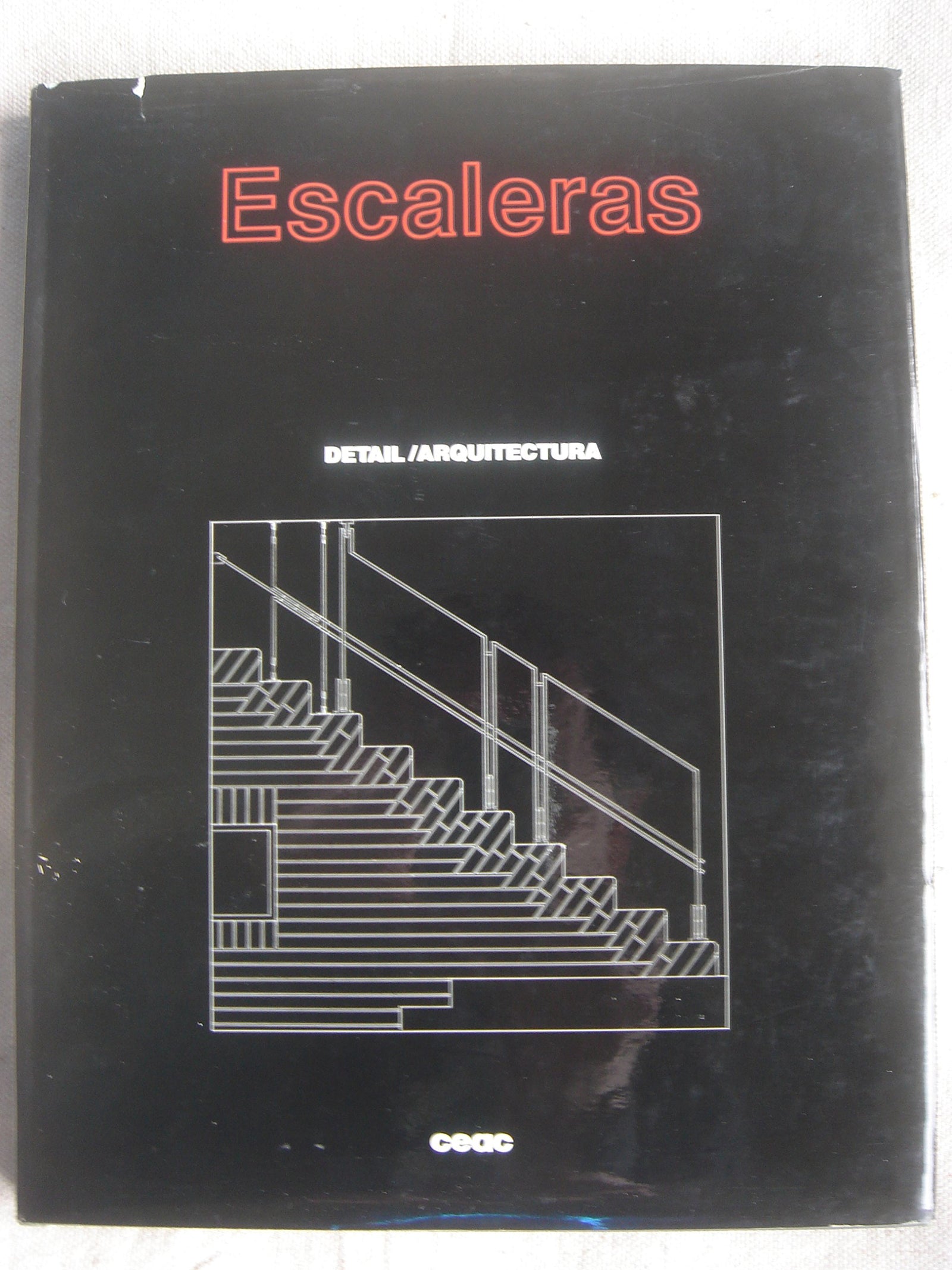 Escaleras (detail/arquitectura)