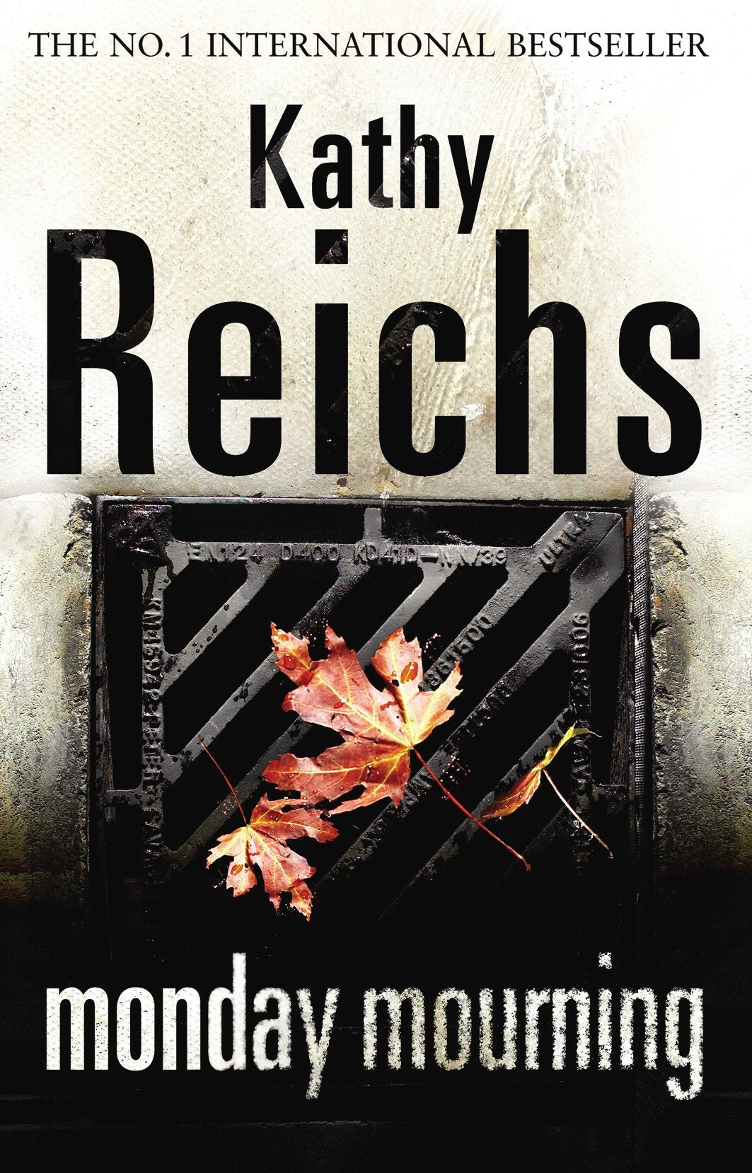 Monday Mourning. The new tempe brennan novel (Arrow)