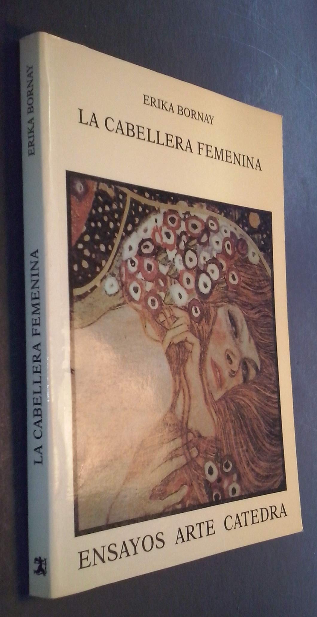 La cabellera femenina/ The Long Hair Femenine