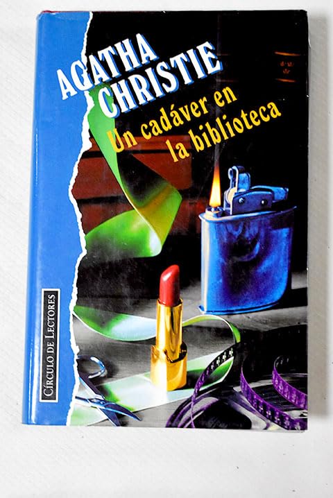 UN CADÁVER EN LA BIBLIOTECA