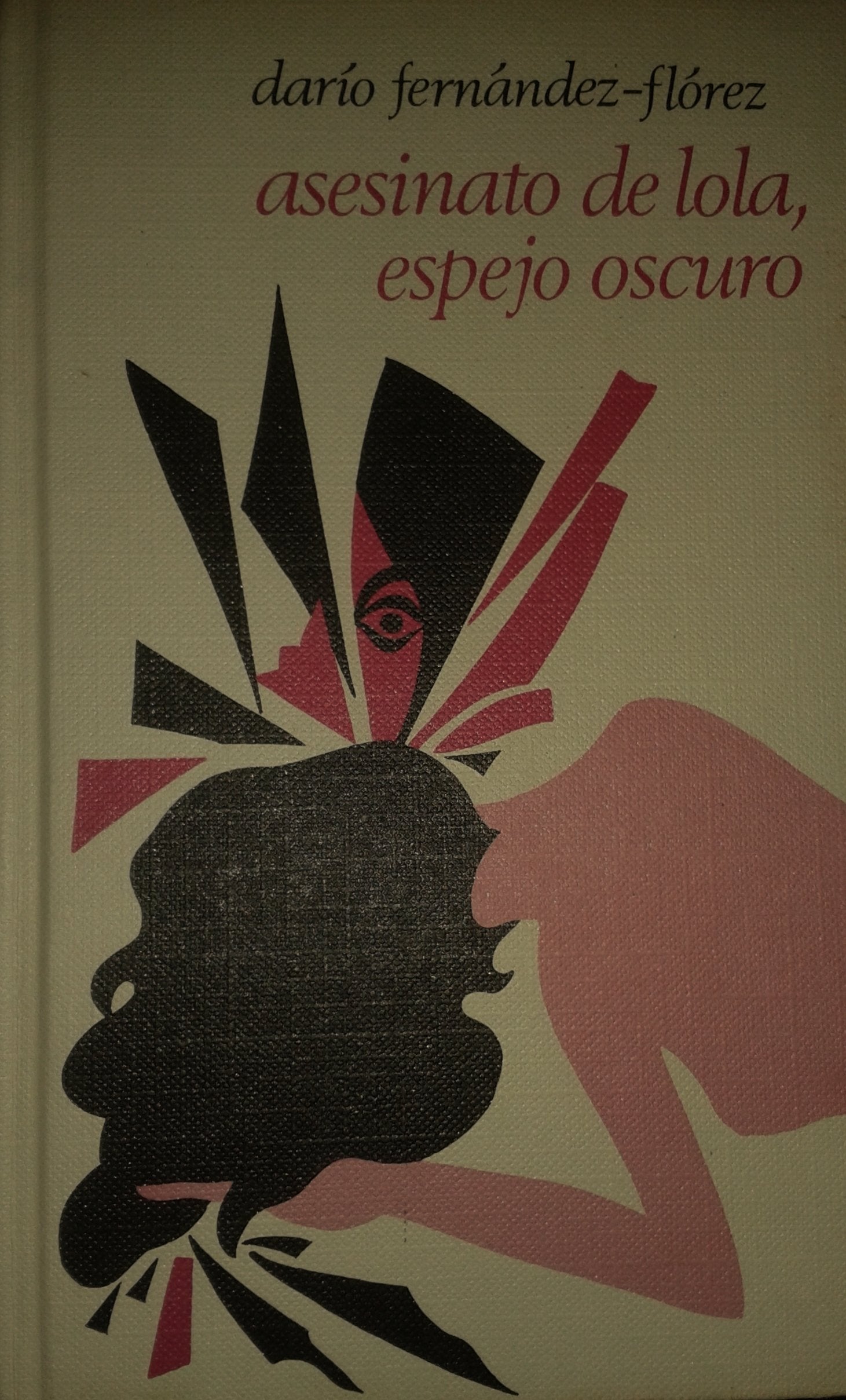 Asesinato de Lola, Espejo Oscuro