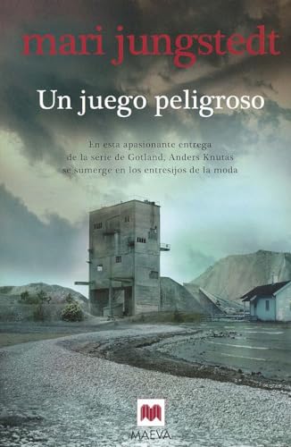 Un juego peligroso (Serie Gotland 8): En esta apasionante entrega de la serie de Gotland, Anders Knutas se sumerge en los entresijos de la moda (MAEVA noir)