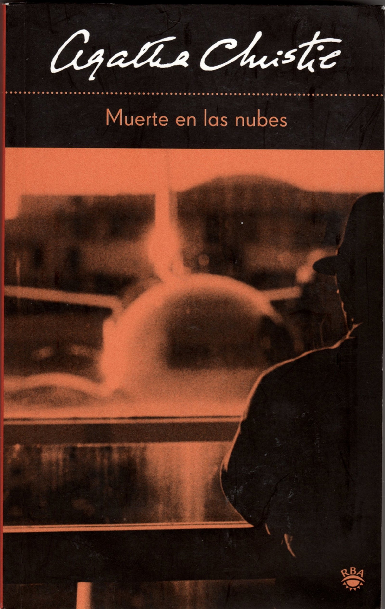 Muerte en las nubes