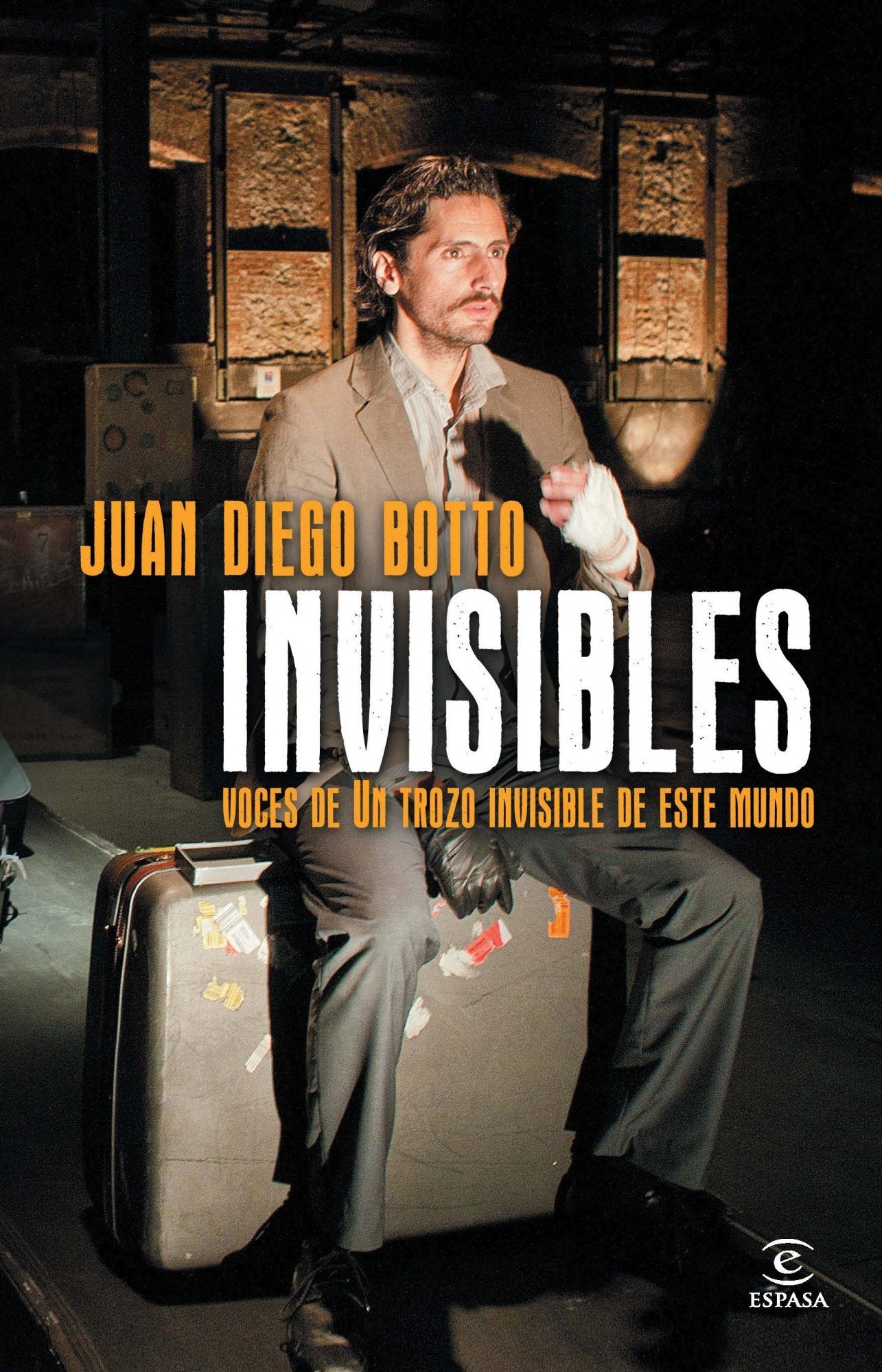Invisibles. Voces de un trozo invisible de este mundo (FUERA DE COLECCIÓN Y ONE SHOT)