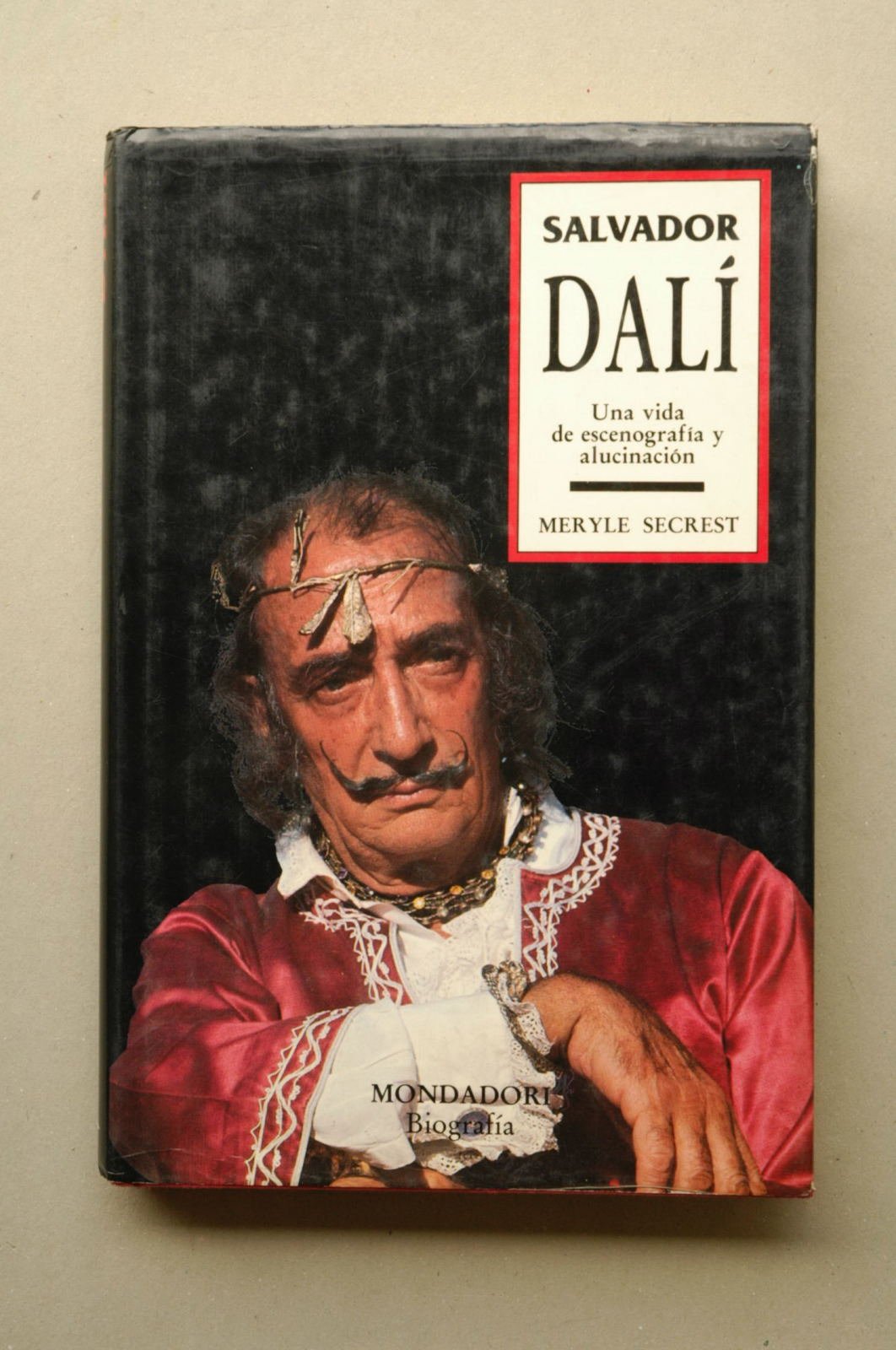 Salvador dali : autobiografia