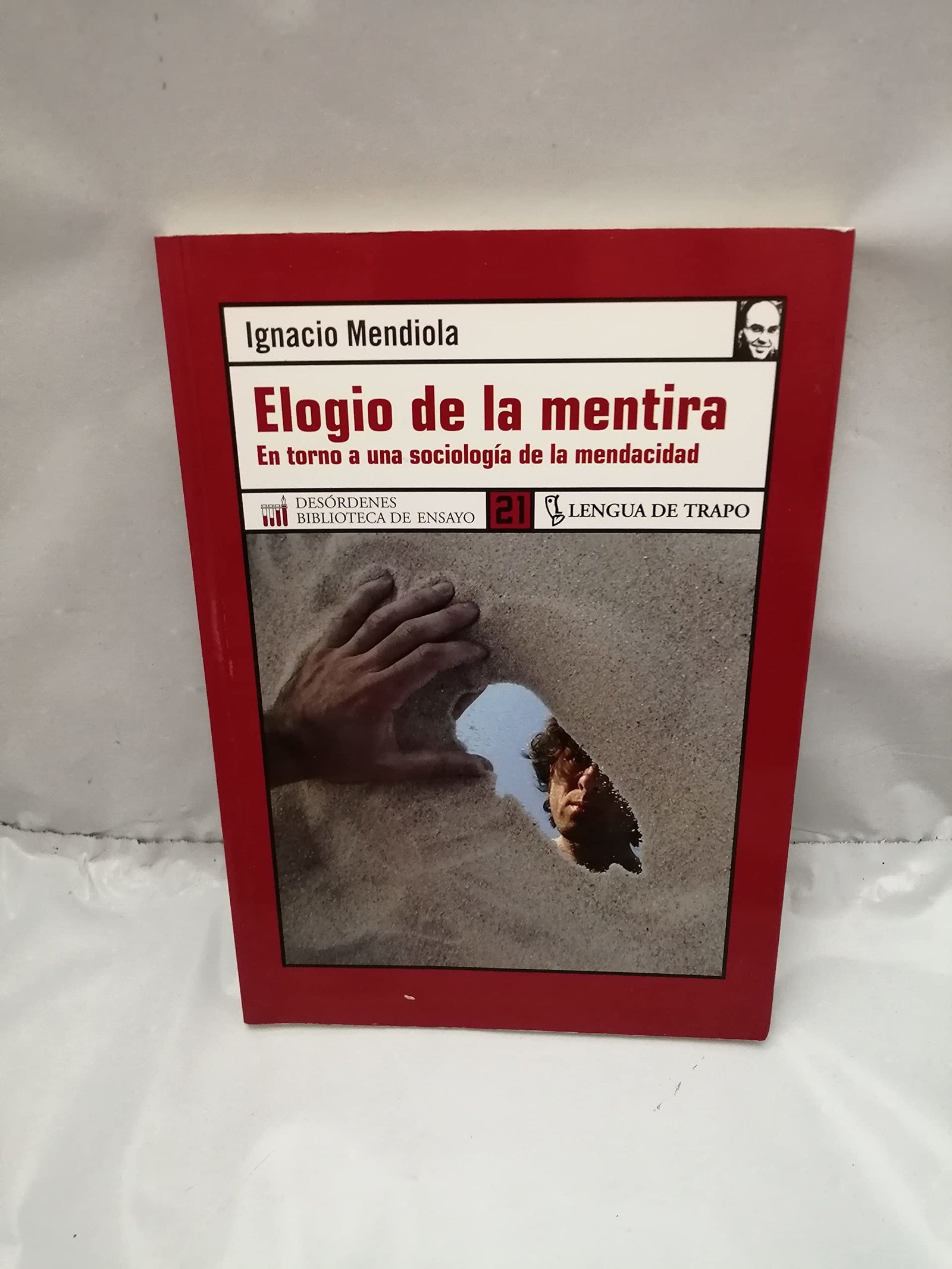 Elogio de la mentira