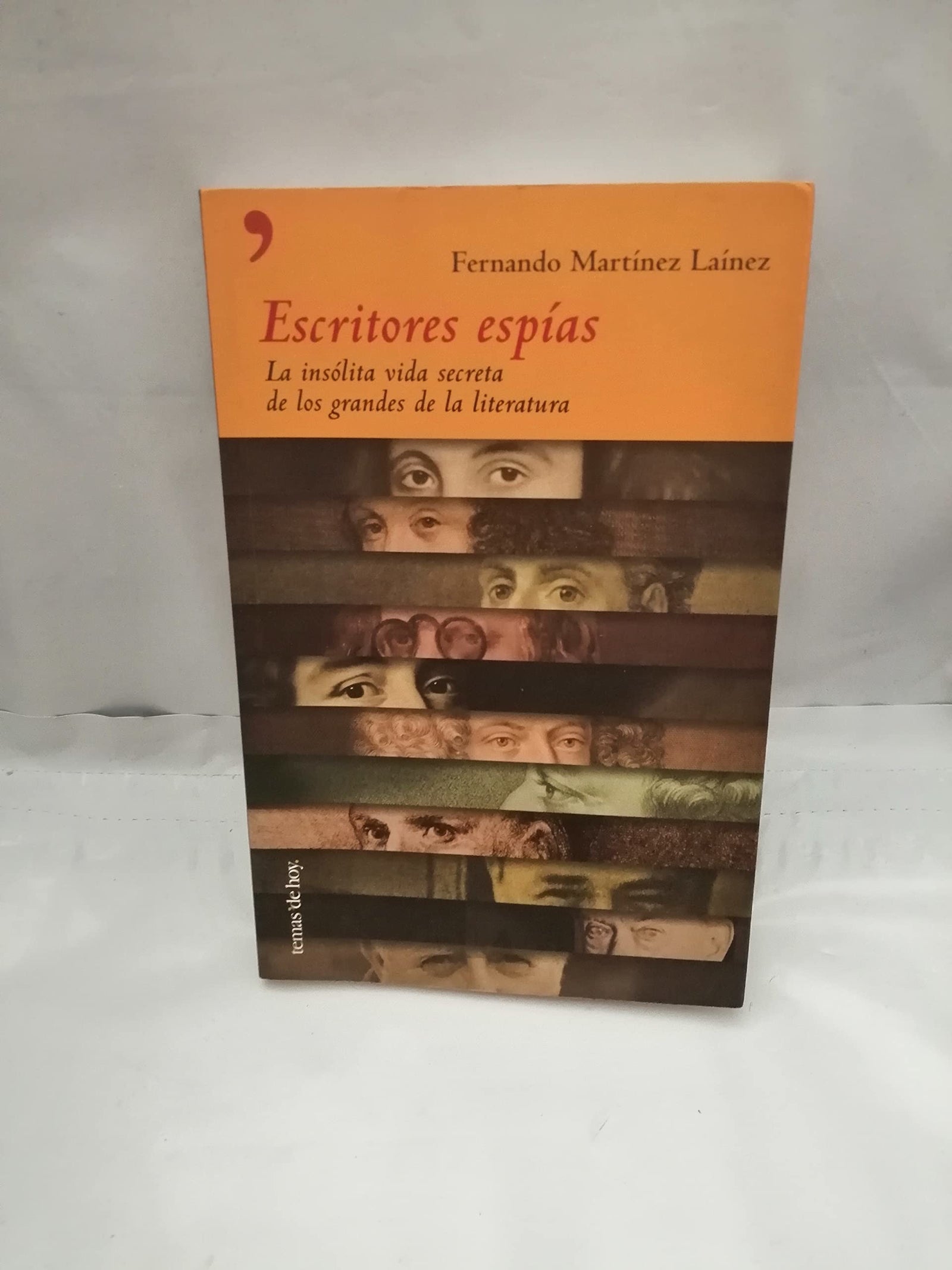 Escritores espias