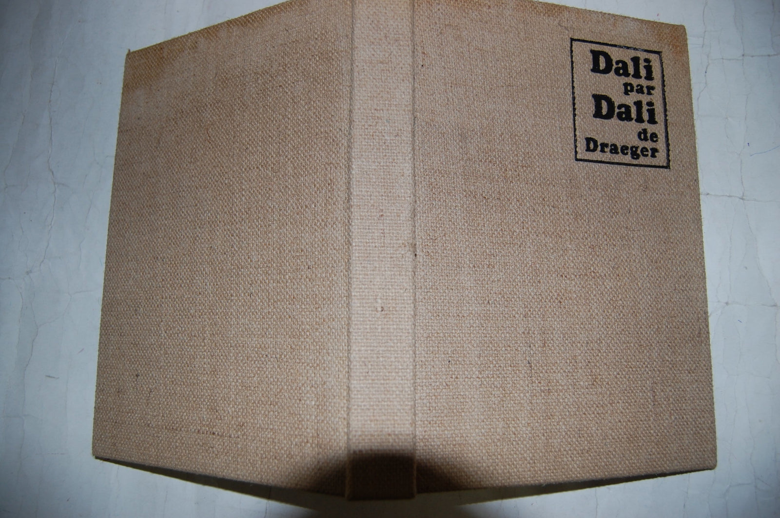 DALI, SECRETO