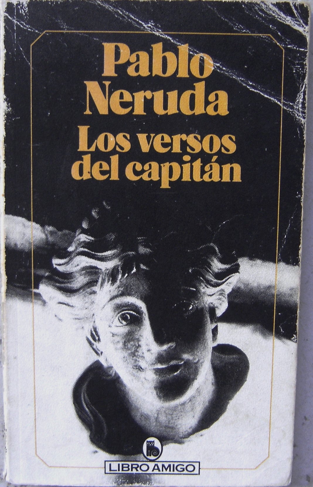 Los Versos Del Capitan
