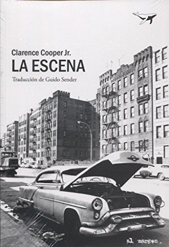 La Escena: 32 (al margen)
