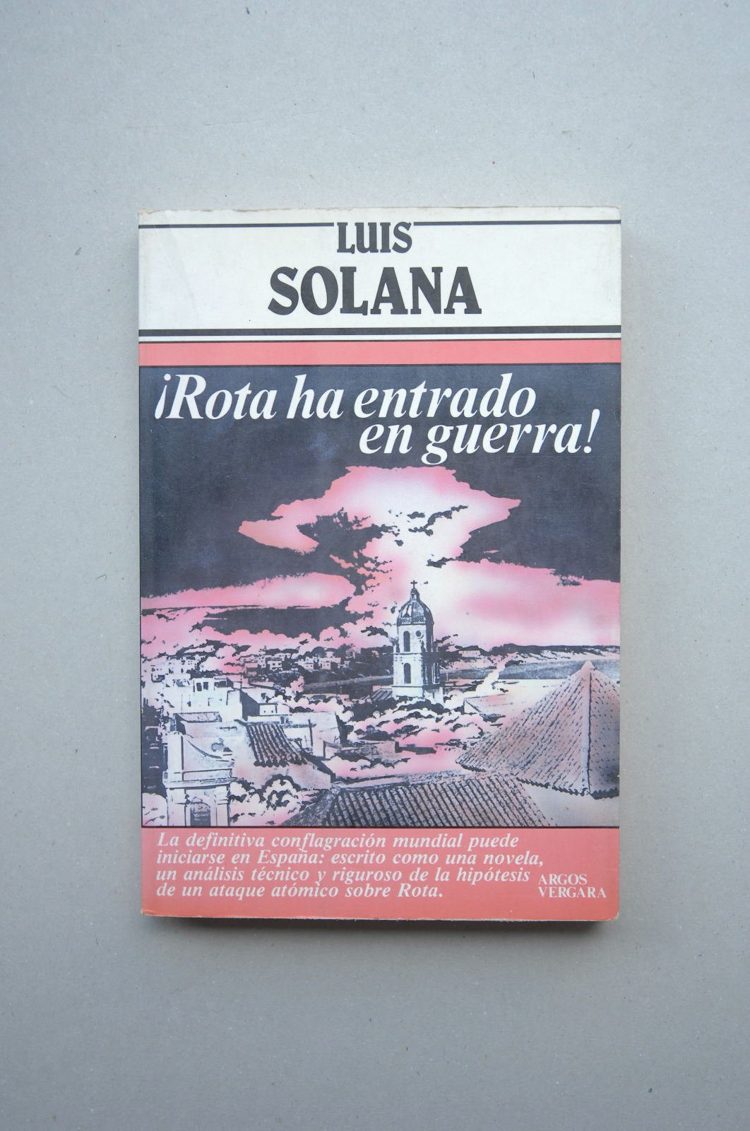ÆRota la entrado en la guerra! (Primera plana)